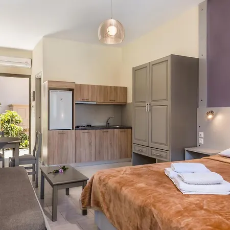 Kiwi Aparthotel