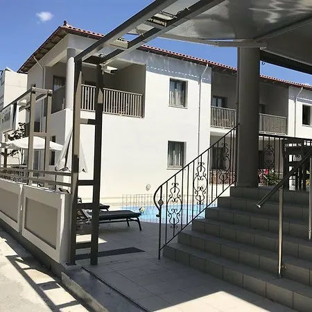 Kiwi Aparthotel 2*